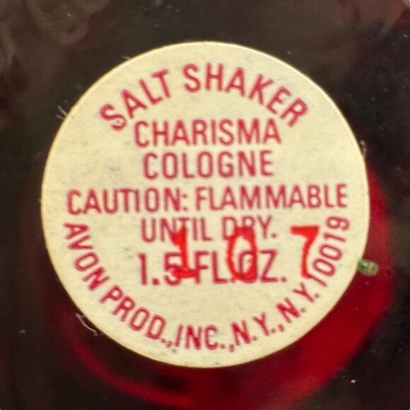 Vintage Avon Charisma Cologne Salt Shakers Set Of 2 Red Glass Hexagon Base - Picture 5 of 7